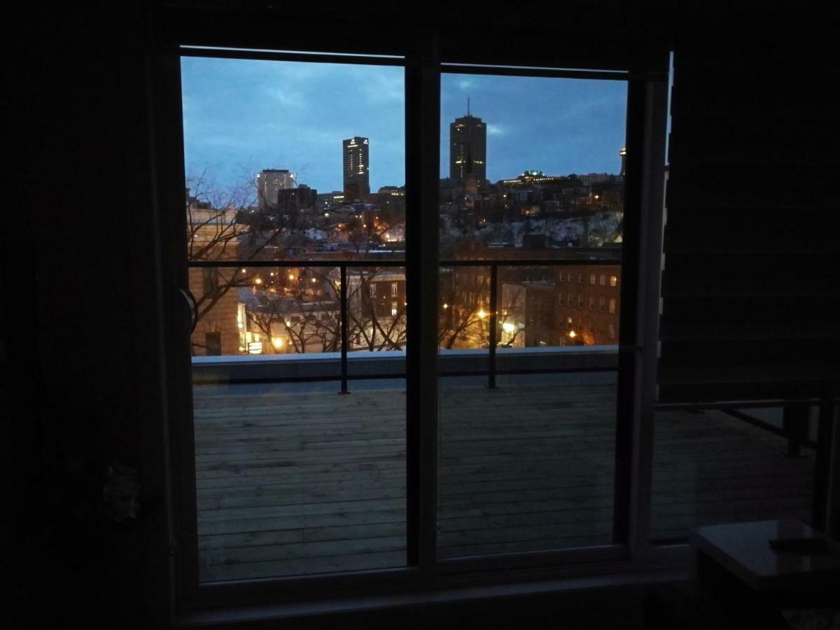 Penthouse On Charest - With Parking And Gym Quebec City Exterior photo